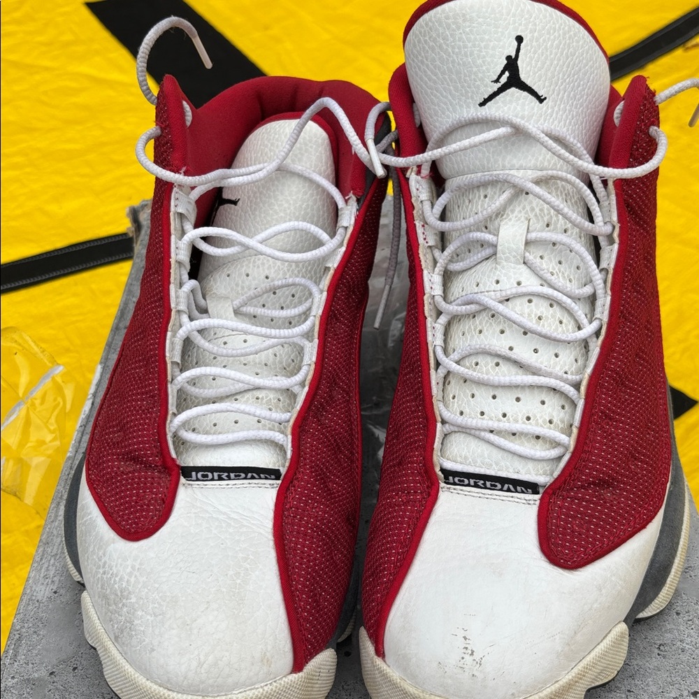 PREOWNED Red flint 13 - Size: 11 men’s